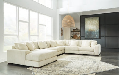 Lindyn Sectional with Chaise - Discount Furniture World (Burlington,NC)