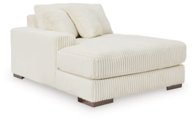 Lindyn Sectional with Chaise - Discount Furniture World (Burlington,NC)