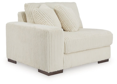 Lindyn Sectional with Chaise - Discount Furniture World (Burlington,NC)