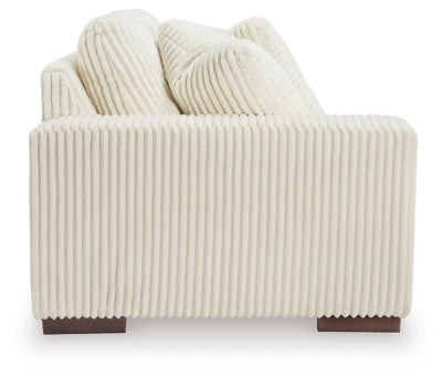 Lindyn Sectional with Chaise - Discount Furniture World (Burlington,NC)