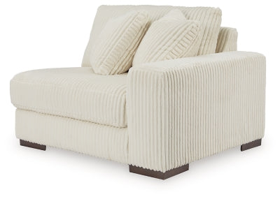 Lindyn Sectional with Chaise - Discount Furniture World (Burlington,NC)
