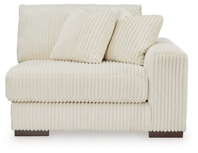 Lindyn Sectional with Chaise - Discount Furniture World (Burlington,NC)