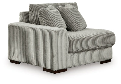 Lindyn Sectional with Chaise - Discount Furniture World (Burlington,NC)