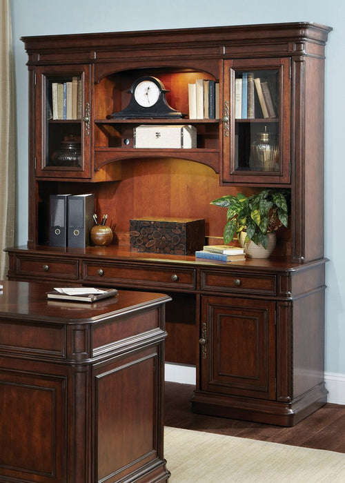 Liberty Brayton Manor Jr Executive Credenza in Cognac