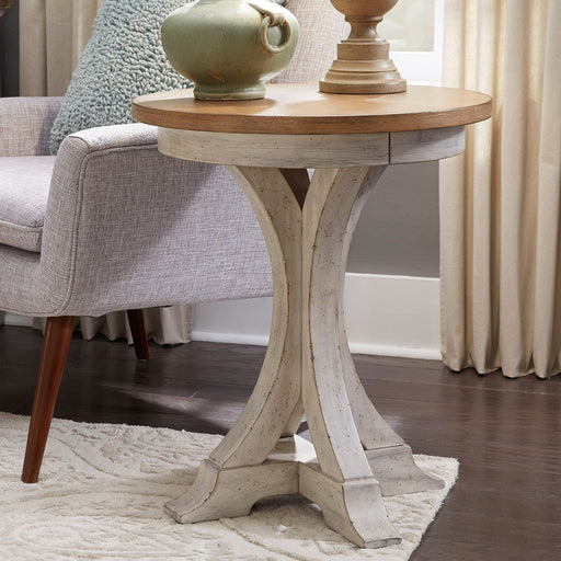 Farmhouse Reimagined Round Chair Side Table in Antique White - Discount Furniture World (Burlington,NC)