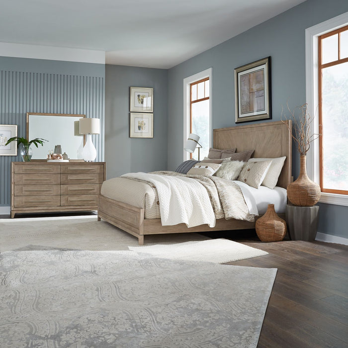 Brentwood King California Panel Bed, Dresser & Mirror image
