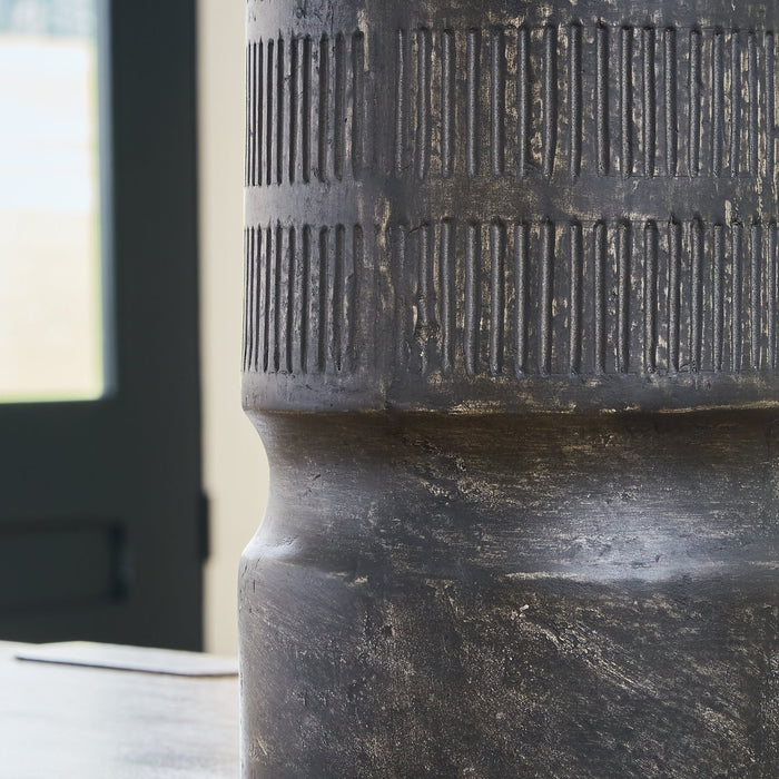 Beninworth Vase - Discount Furniture World (Burlington,NC)