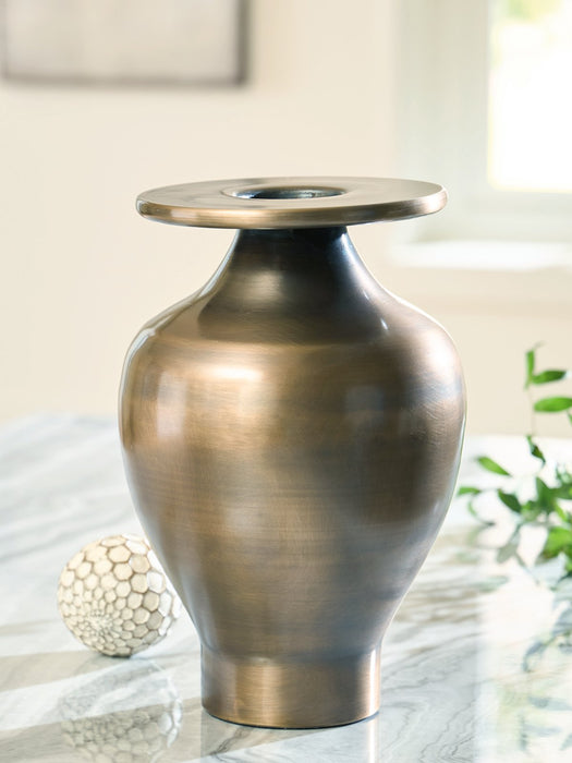 Fedorleigh Vase - Discount Furniture World (Burlington,NC)
