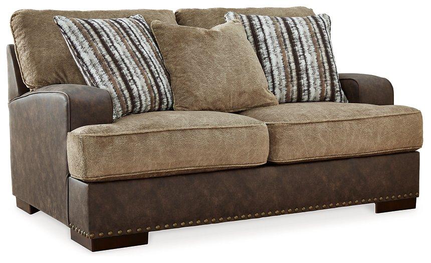 Alesbury Loveseat