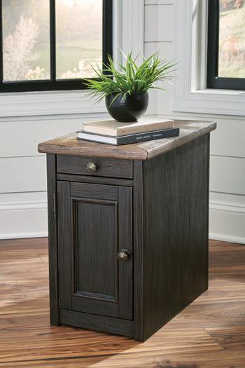 Tyler Creek End Table Set - Discount Furniture World (Burlington,NC)