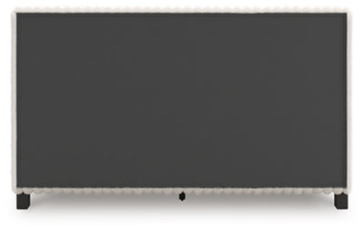 Zuraleus Bed - Discount Furniture World (Burlington,NC)