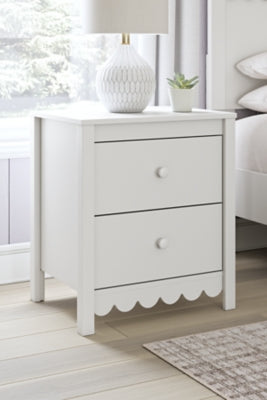 Hallityn Nightstand - Discount Furniture World (Burlington,NC)