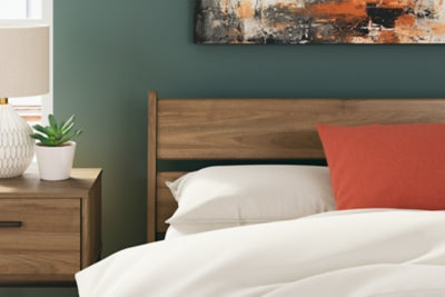 Deanlow Bed - Discount Furniture World (Burlington,NC)