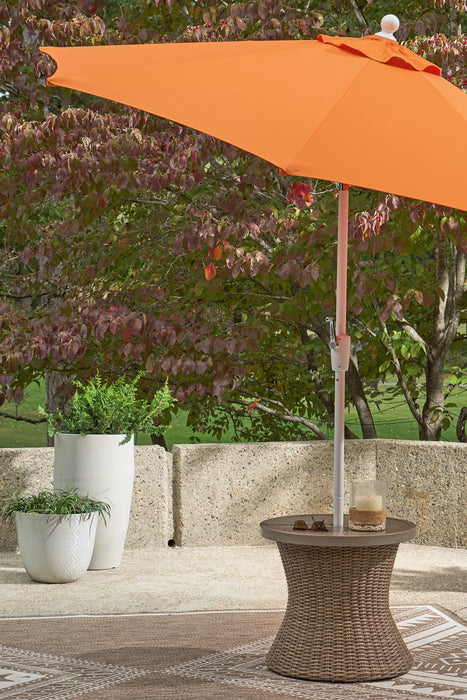 Laguna Heights Outdoor End Table - Discount Furniture World (Burlington,NC)