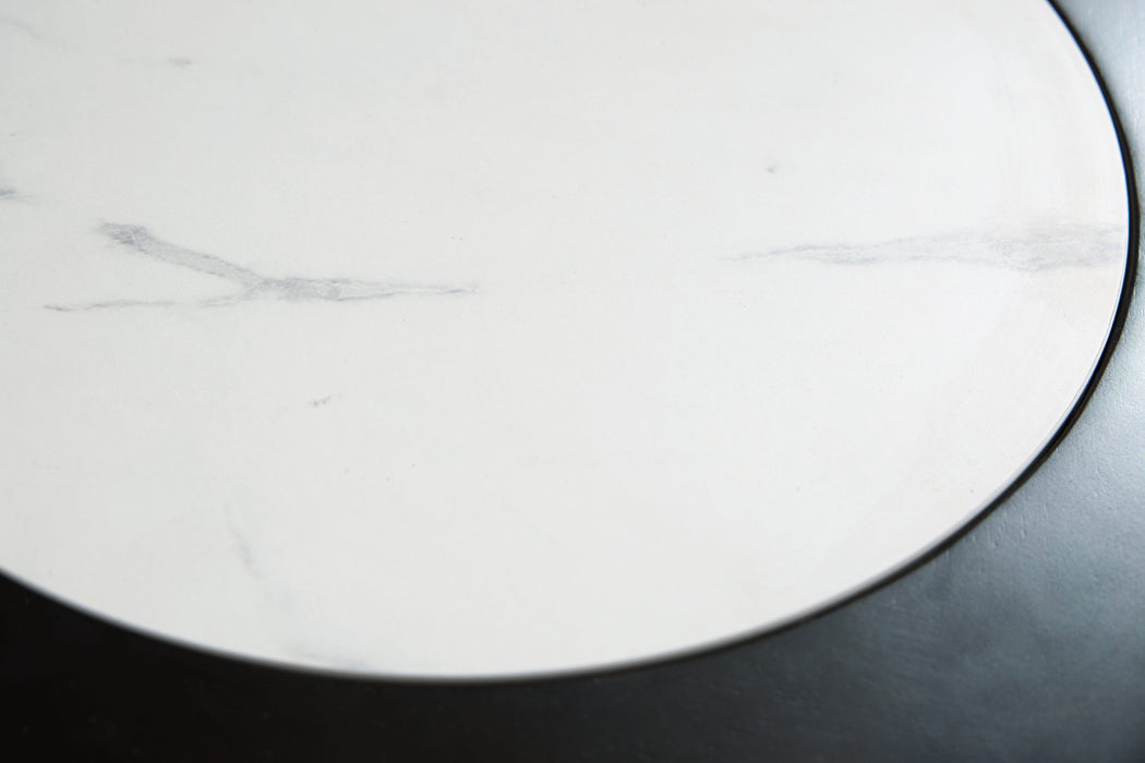 Grayman End Table - Discount Furniture World (Burlington,NC)