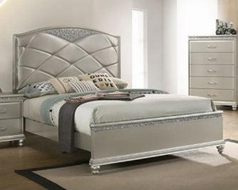 Crown Mark Valiant Queen Upholstered Panel Bed in Champagne B4780-Q image